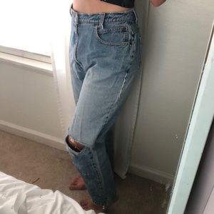 High Waisted Jeans!